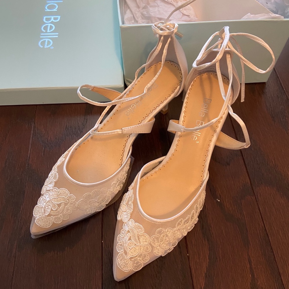 Bella Belle AMELIA Floral Lace Ivory Kitten Heel 5